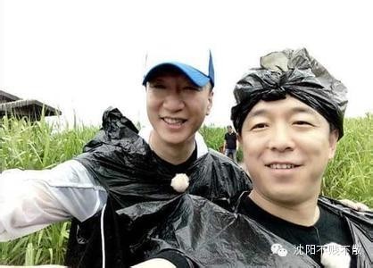 一个孙红雷,另一个黄渤,俩个心照不宣的逗逼!