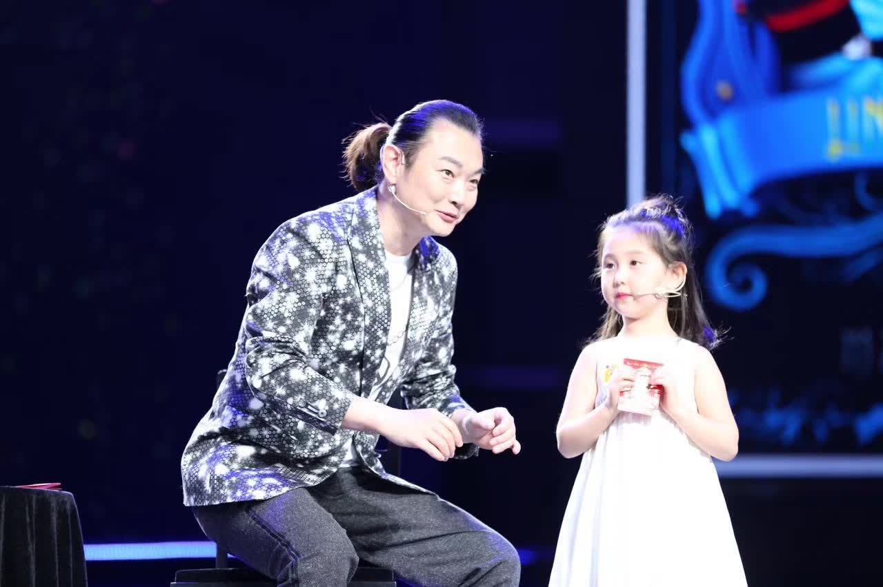 %name “华星艺术节”拉开帷幕，悉尼中秋演出季正式启动！