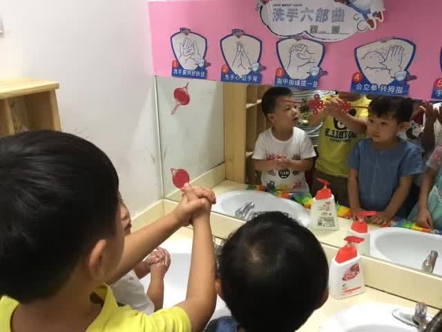 【美德月】大班项目活动——我做大班哥哥姐姐-幼师课件网第60张图片