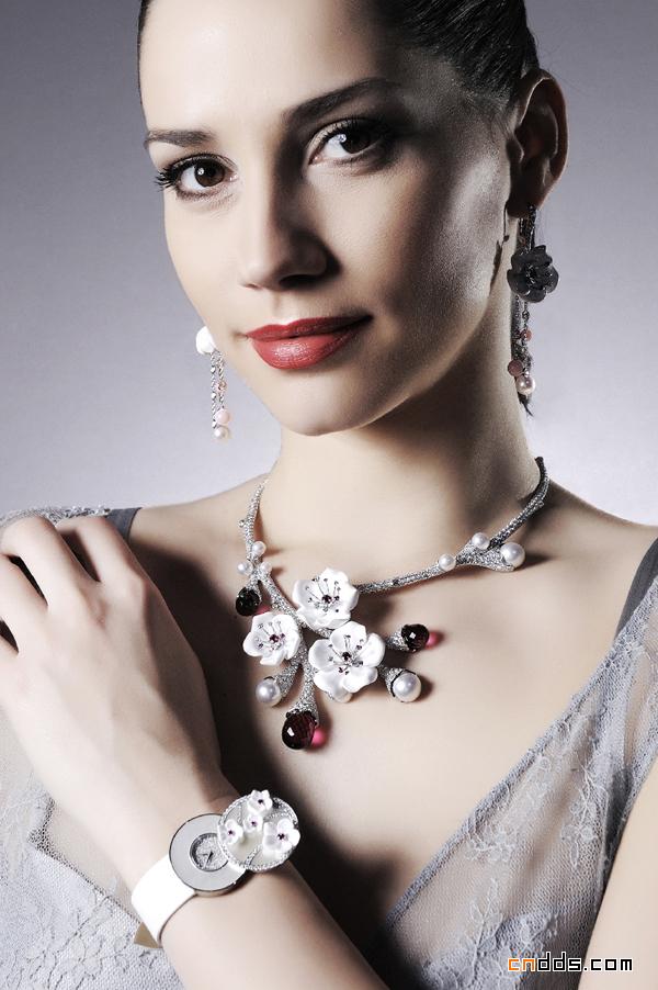 【偃师老凤祥】 珠宝是女人的最后阵地