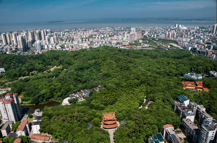 霸气的岳阳 最新航拍城区图片 漂亮!