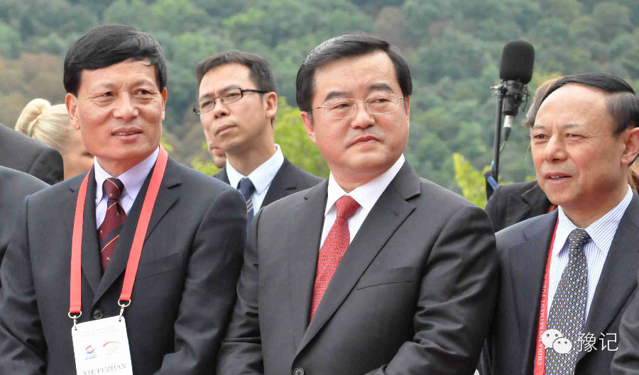 豫记布拉格邂逅谢伏瞻:听省长推介河南 - 豫记 - 豫记 豫记布拉格邂逅谢伏瞻:听省长推介河南 - 豫记 - 豫记