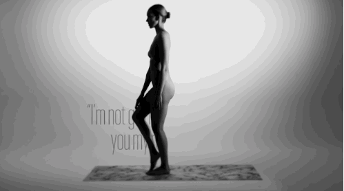 她拍的裸照吸了40万粉,然而没有一张是色情的.