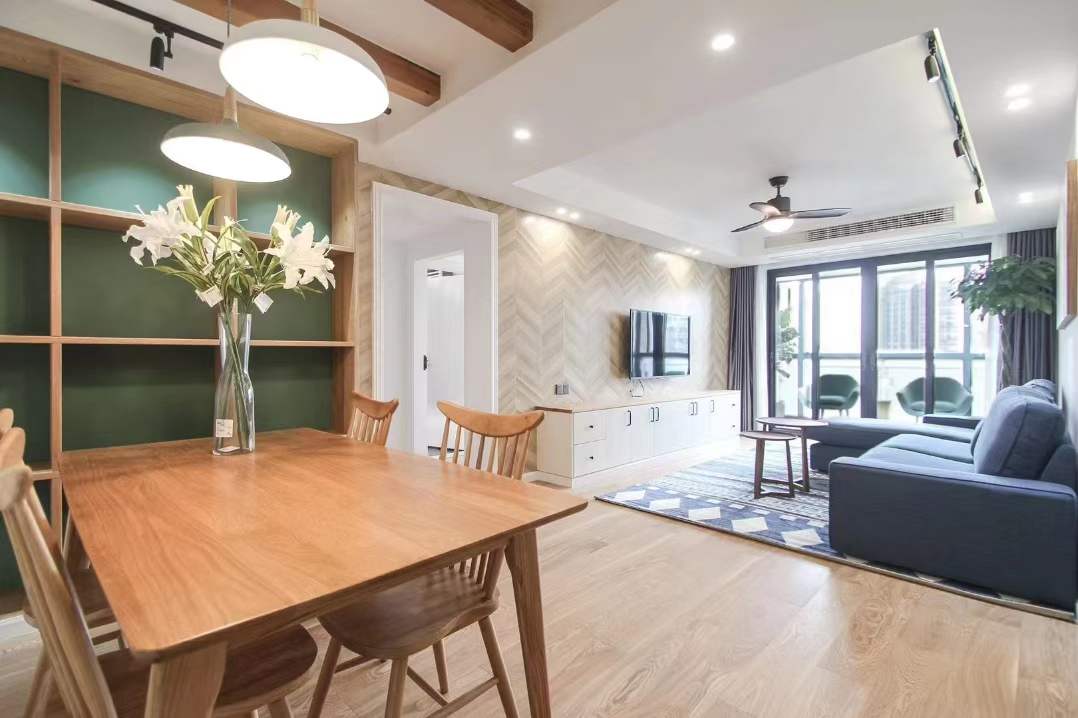 徐汇区 东方曼哈顿 2BR Shanghai Rental | ExpatHome