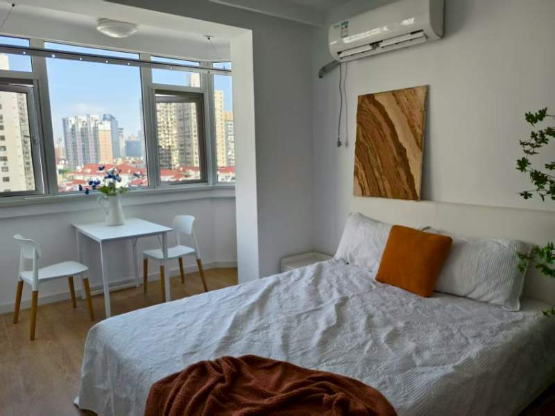 长宁区 长芝大厦 1BR Shanghai Rental | ExpatHome