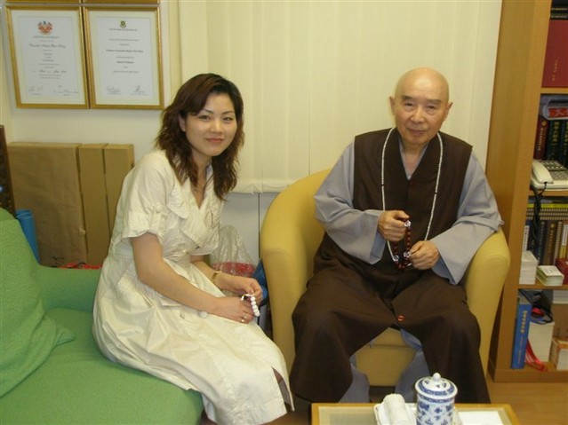自古以来只有"旺夫"一词,没有"旺妇"一词,可见只有女人才能旺男人